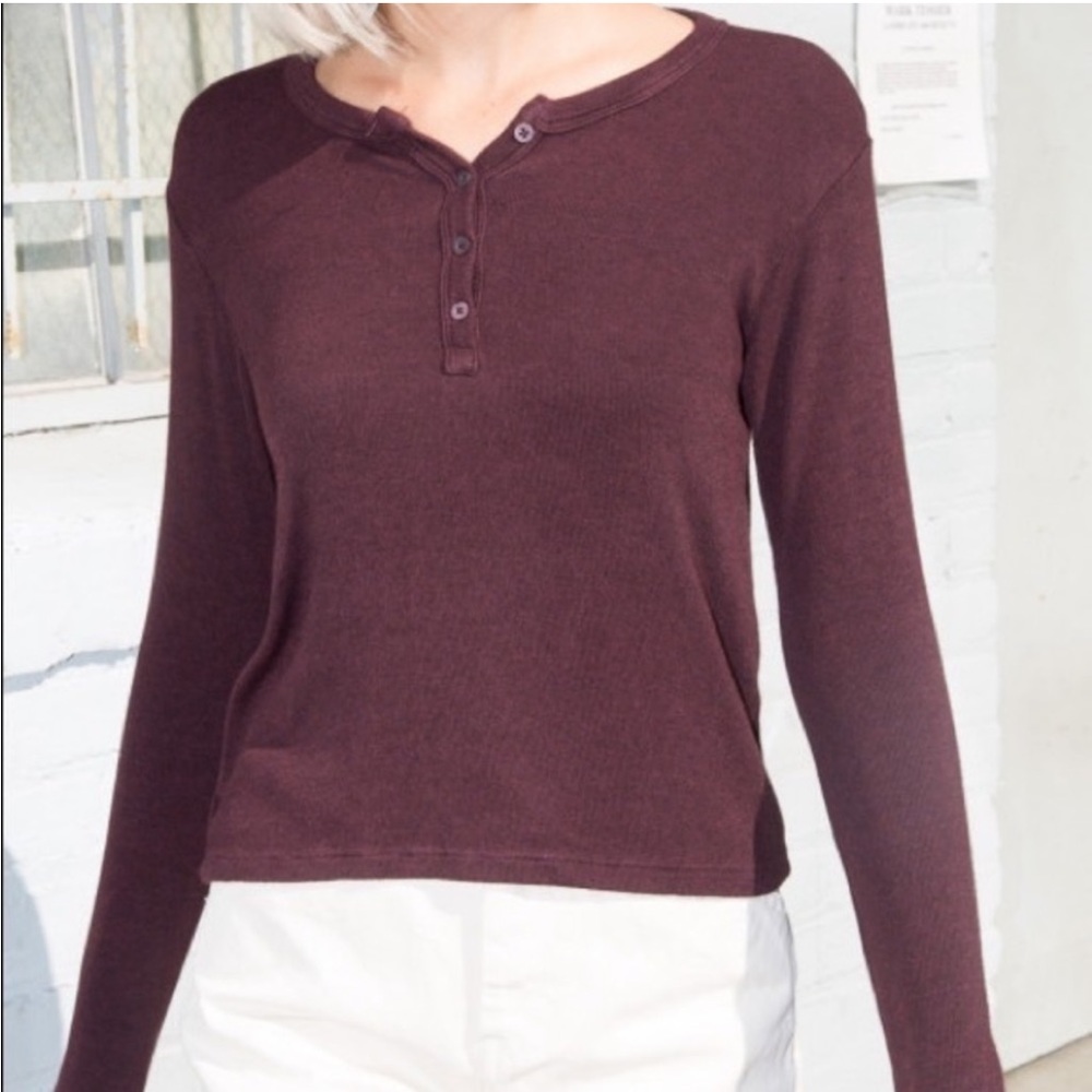 Brandy Melville maroon long sleeve Callen Henley - Picture 9 of 15